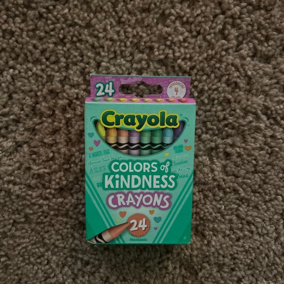 Crayola Colors of Kindness Crayons 🖍️ 24 Box - Picture 2 of 8